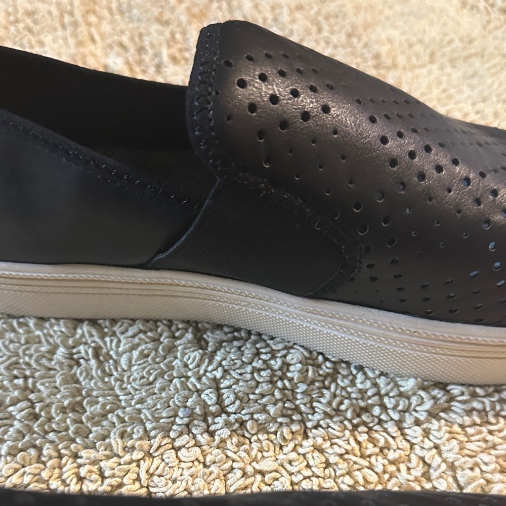 ELIZA Black Slip-On Platform Sneakers - Picture 4 of 12
